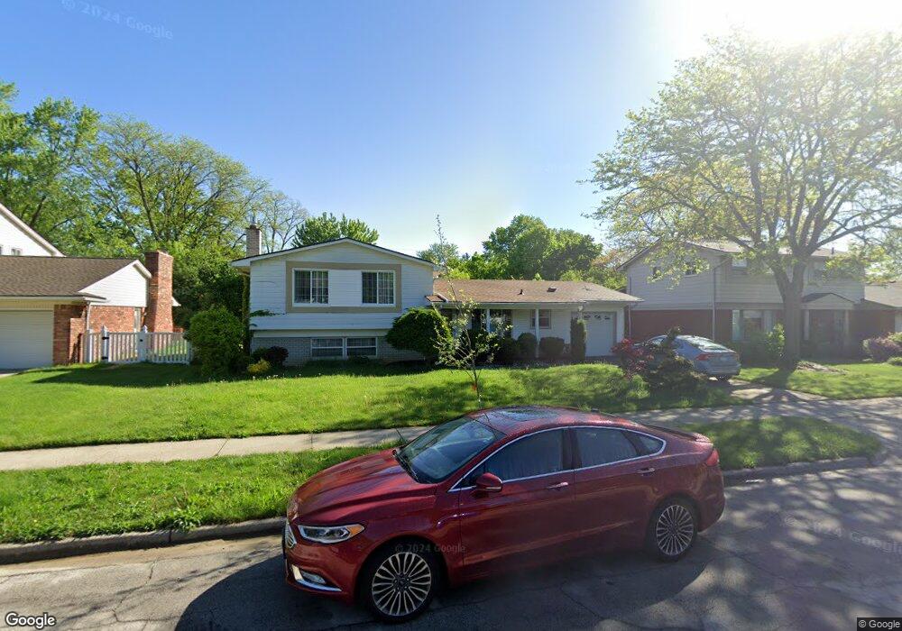 2831 Briarcliff St, Ann Arbor, MI 48105 - photo 1