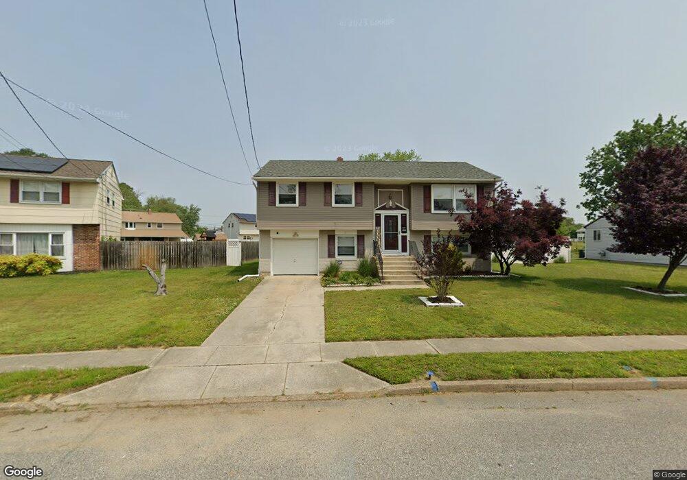 406 Windsor Dr, Gibbstown, NJ 08027 - photo 1