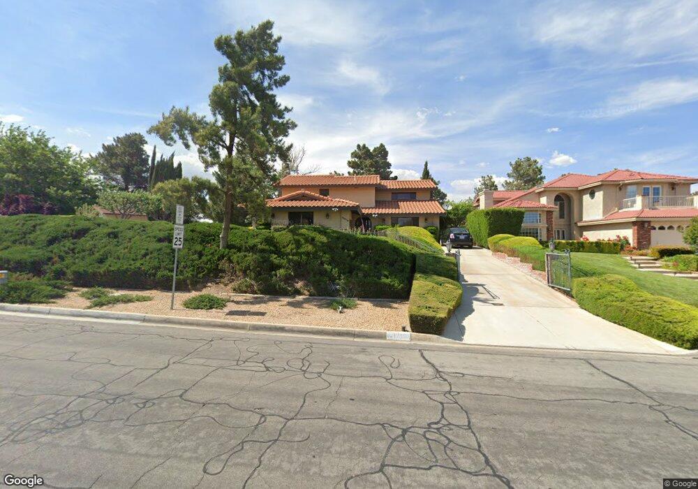 17950 Pebble Beach Dr, Victorville, CA 92395 - photo 1