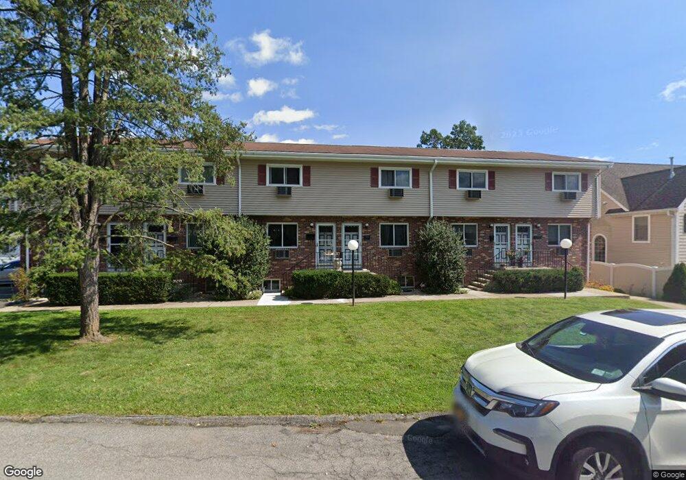 15 Columbus Place unit 3, Stamford, CT 06907 - photo 1