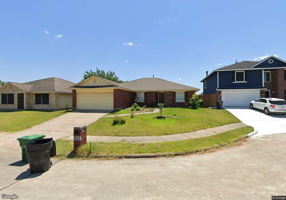 11027 Linden Gate Dr, Houston, TX 77075 - photo 1