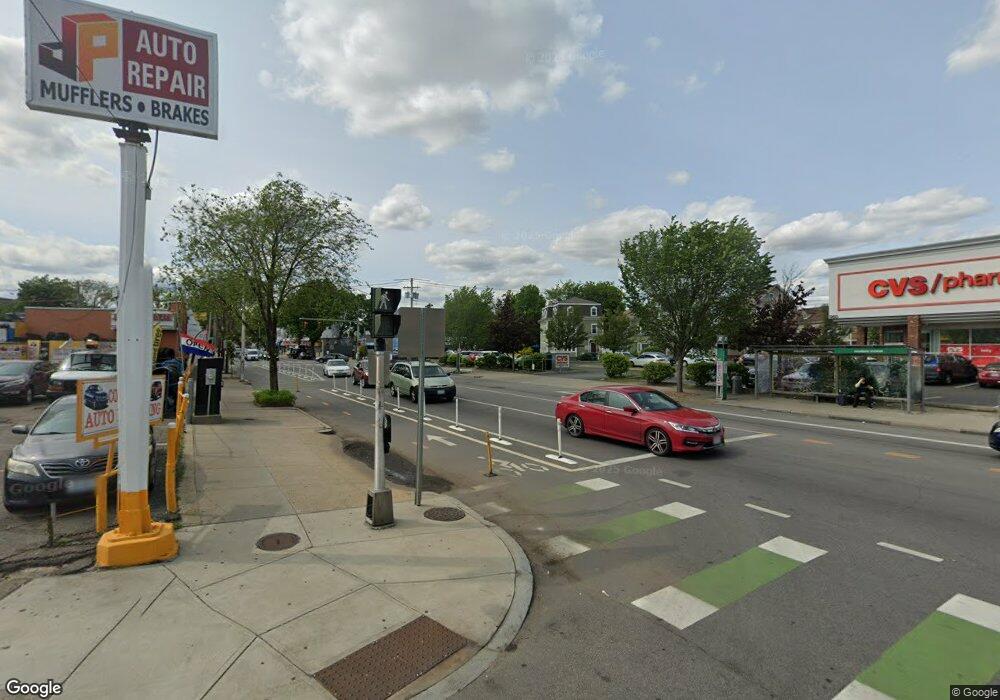 211 Lenox Ave, Providence, RI 02907 - photo 1