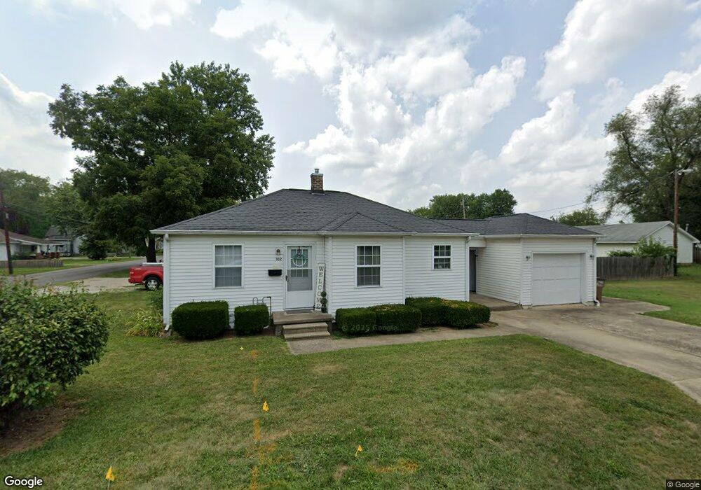 302 Smith St, Columbus, IN 47201 - photo 1