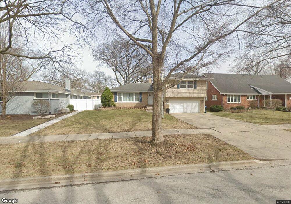 877 S Euclid Ave, Elmhurst, IL 60126 - photo 1