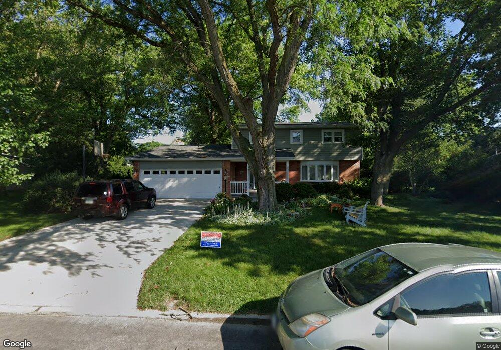 30 Oakbrook Place, Bettendorf, IA 52722 - photo 1