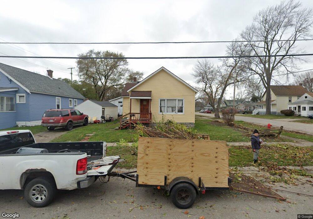 621 11th St, Port Huron, MI 48060 - photo 1