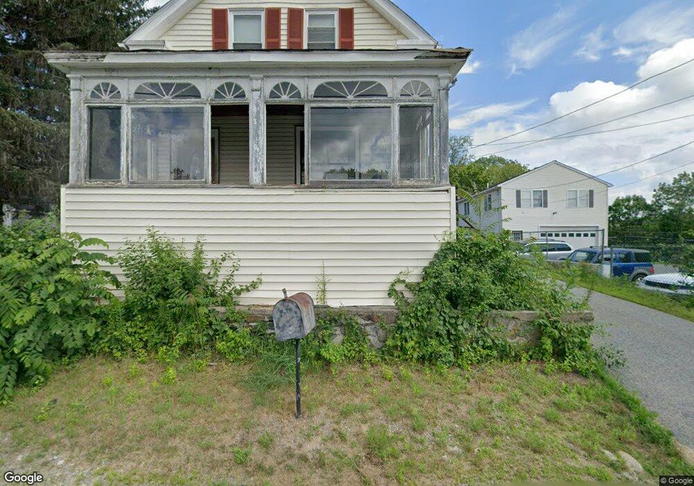 9 Hemlock St, Dracut, MA 01826 - photo 1