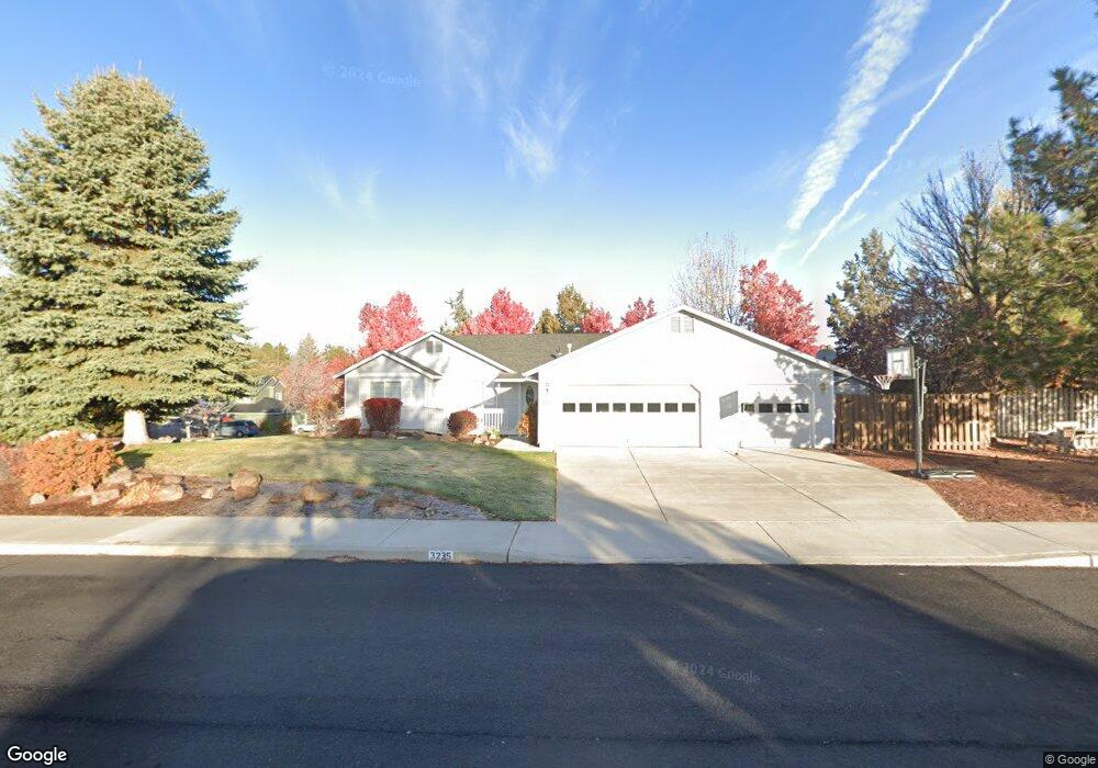 3235 SW 35th St, Redmond, OR 97756 - photo 1