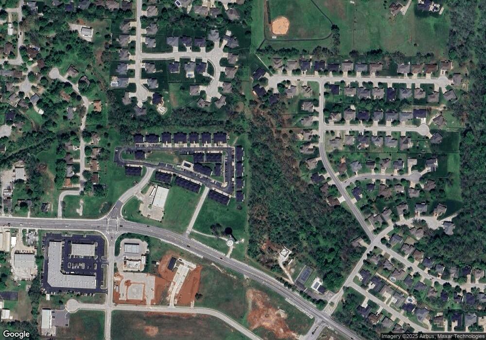 660 E Spring Valley Cir unit 302, Nixa, MO 65714 - photo 1