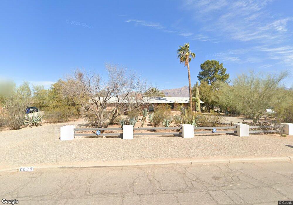 2225 E Lind Rd, Tucson, AZ 85719 - photo 1