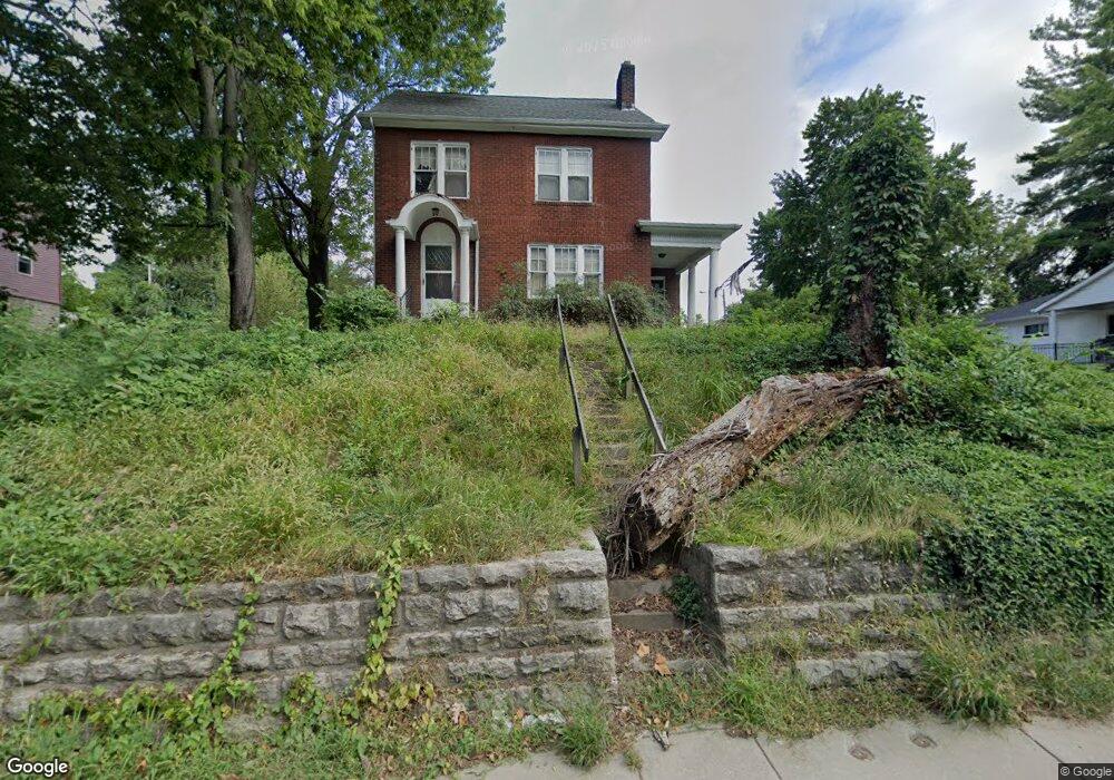 2570 E 5th Ave, Columbus, OH 43219 - photo 1