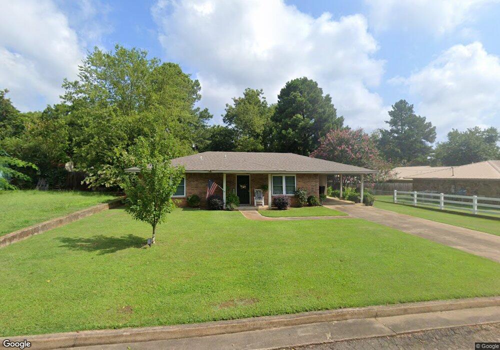 505 E Bissell St, Hugo, OK 74743 - photo 1