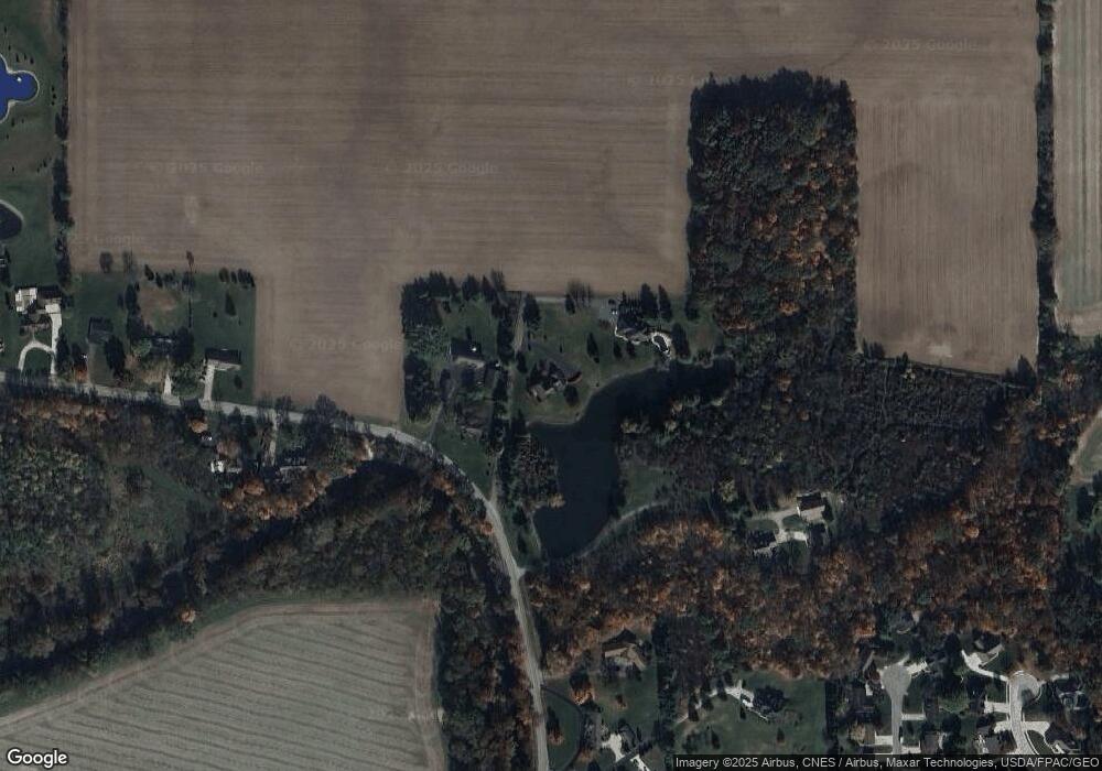 11565 Glynwood Rd, Wapakoneta, OH 45895 - photo 1