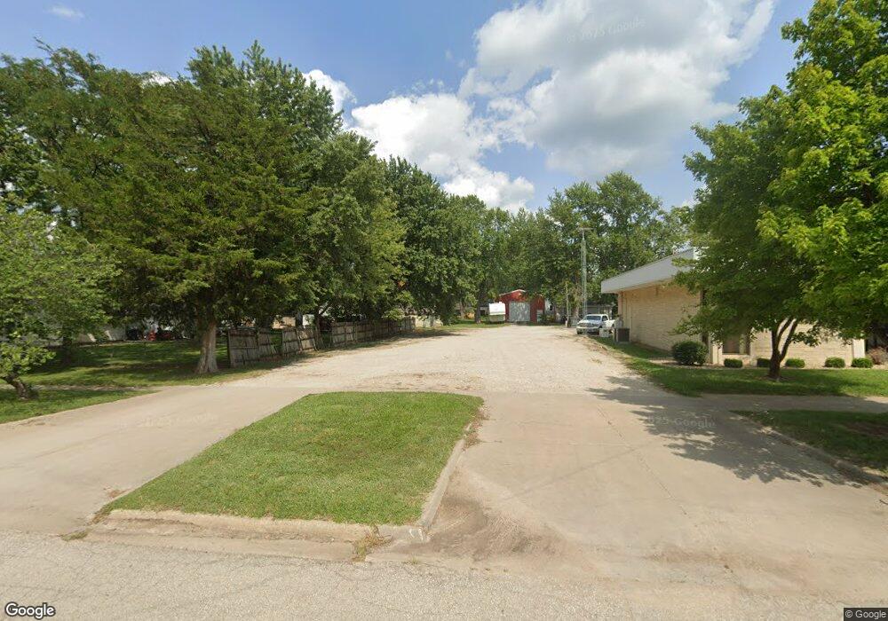 408 Maple St, Overbrook, KS 66524 - photo 1