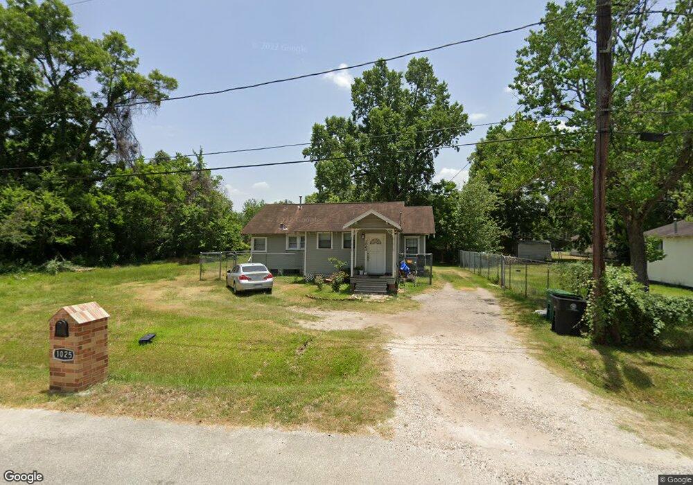 1025 North Ln, Houston, TX 77088 - photo 1