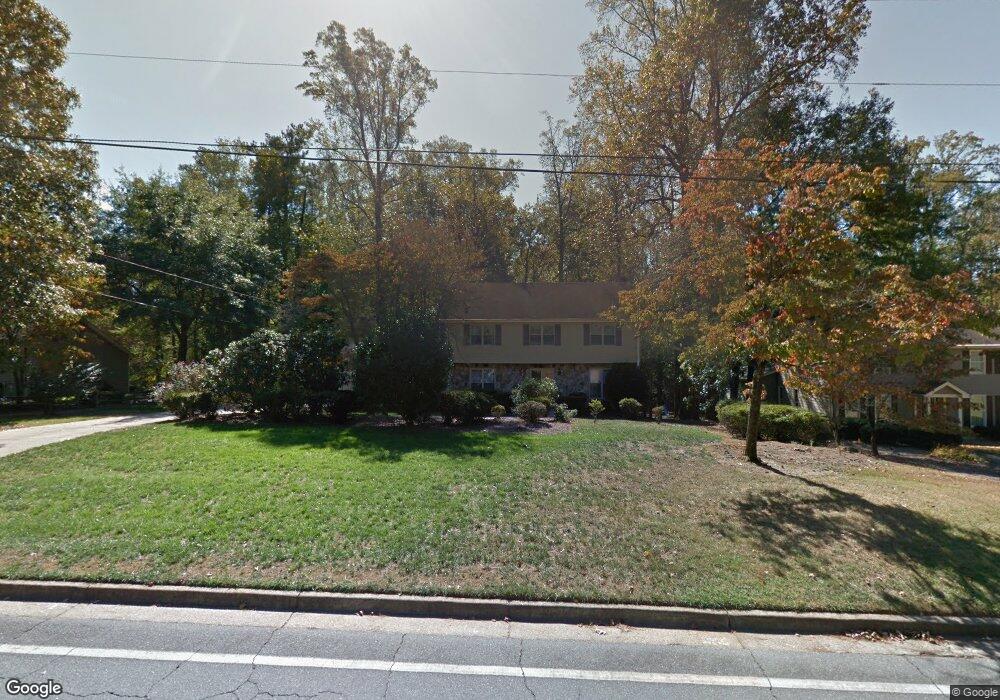 245 Hollyberry Dr, Roswell, GA 30076 - photo 1