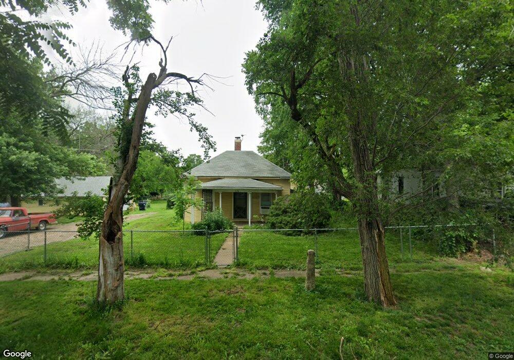 110 W 2nd St, Hoyt, KS 66440 - photo 1