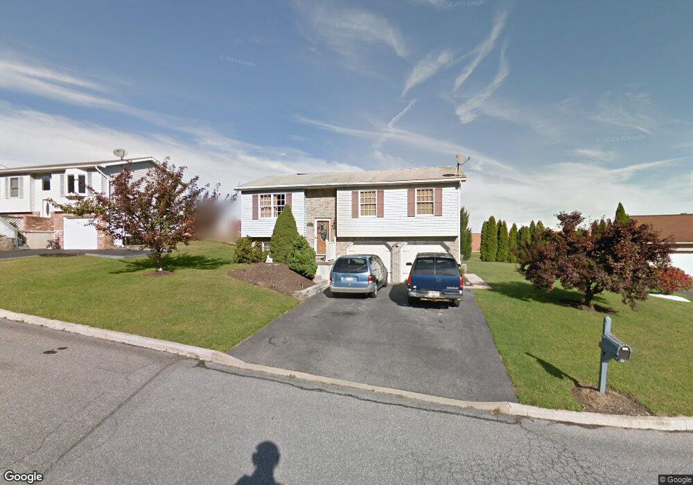 1521 Fernwood Rd, Slatington, PA 18080 - photo 1