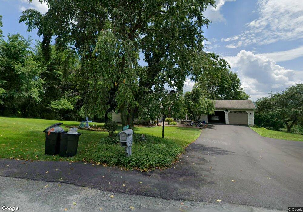 2047 Evergreen Dr, Tamaqua, PA 18252 - photo 1