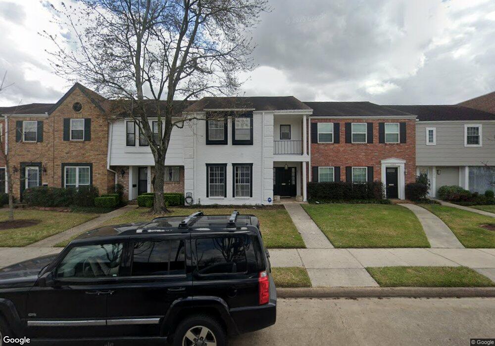 1379 Country Place Dr, Houston, TX 77079 - photo 1