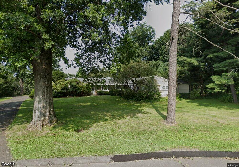 47 Manor Rd, Ridgefield, CT 06877 - photo 1