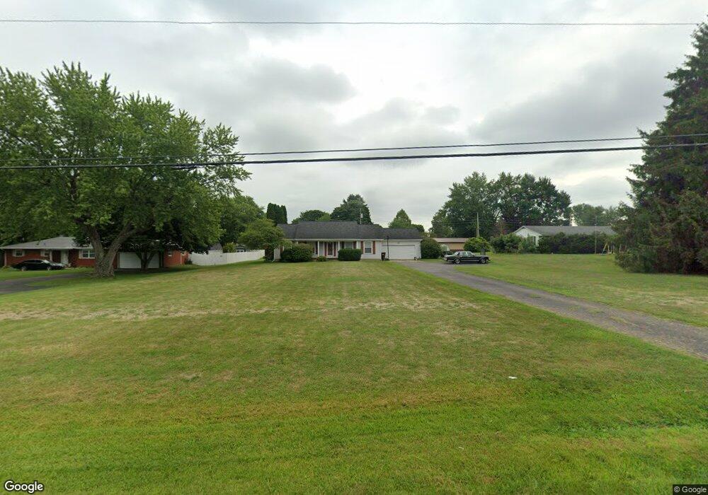 1560 N Court St, Circleville, OH 43113 - photo 1
