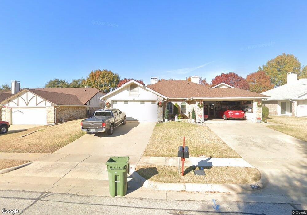 417 Sunnybrook Ct, Bedford, TX 76021 - photo 1