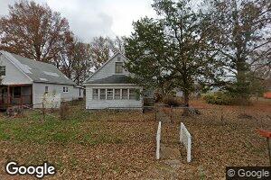 1302 Madison Ave, Sandoval, IL 62882