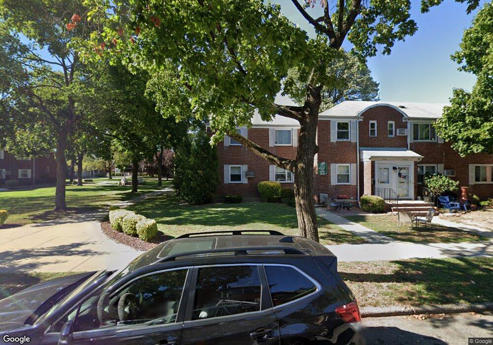 247-45 77th Crescent unit A, Bellerose, NY 11426 - photo 1