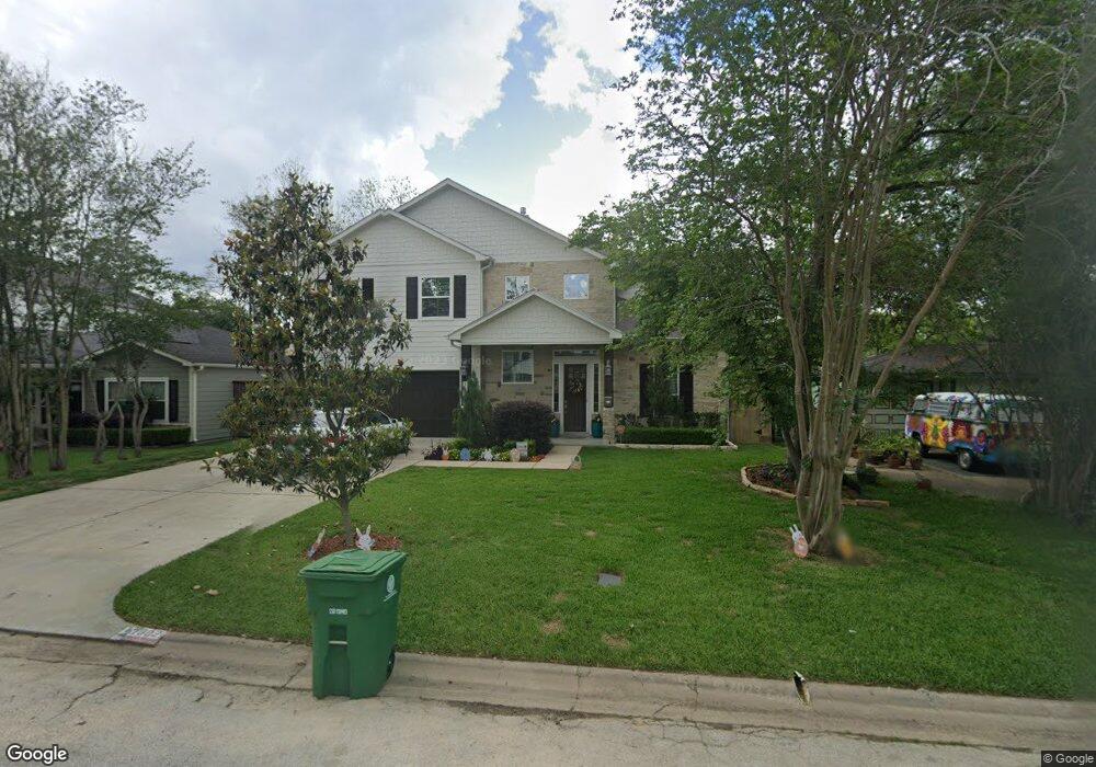 1302 Chamboard Ln, Houston, TX 77018 - photo 1