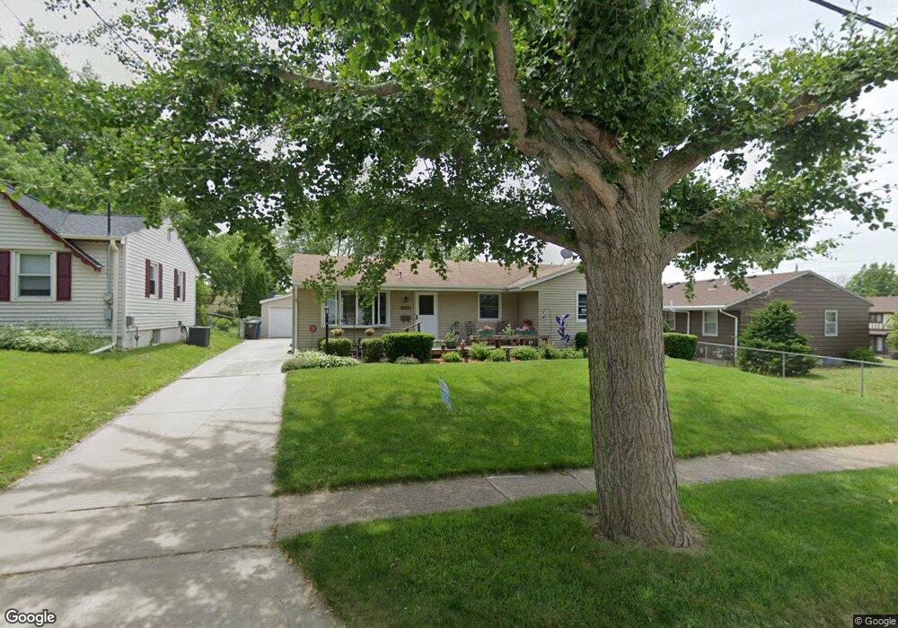 2507 E Ovid Ave, Des Moines, IA 50317 - photo 1