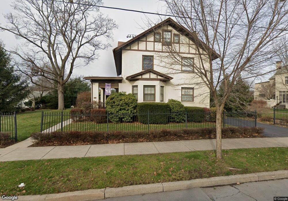 268 N Maple Ave, Kingston, PA 18704 - photo 1