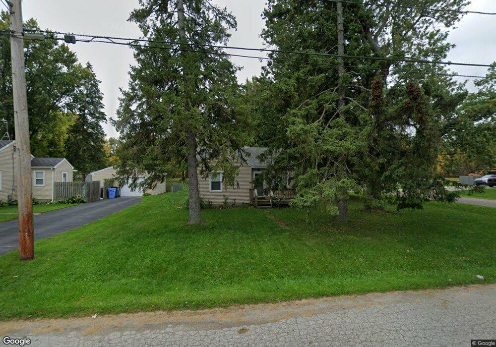 621 Sawyer Rd, Lansing, MI 48911 - photo 1