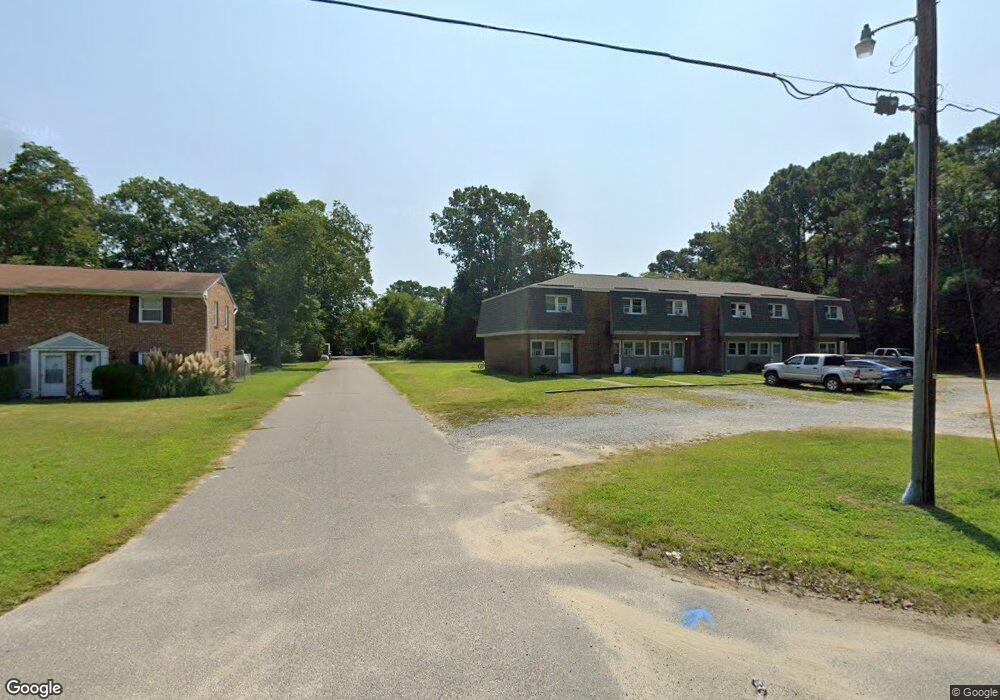 7048 Bray Rd unit 7048, Gloucester Point, VA 23072 - photo 1