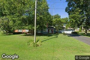 102 N East St, Perry, IL 62362
