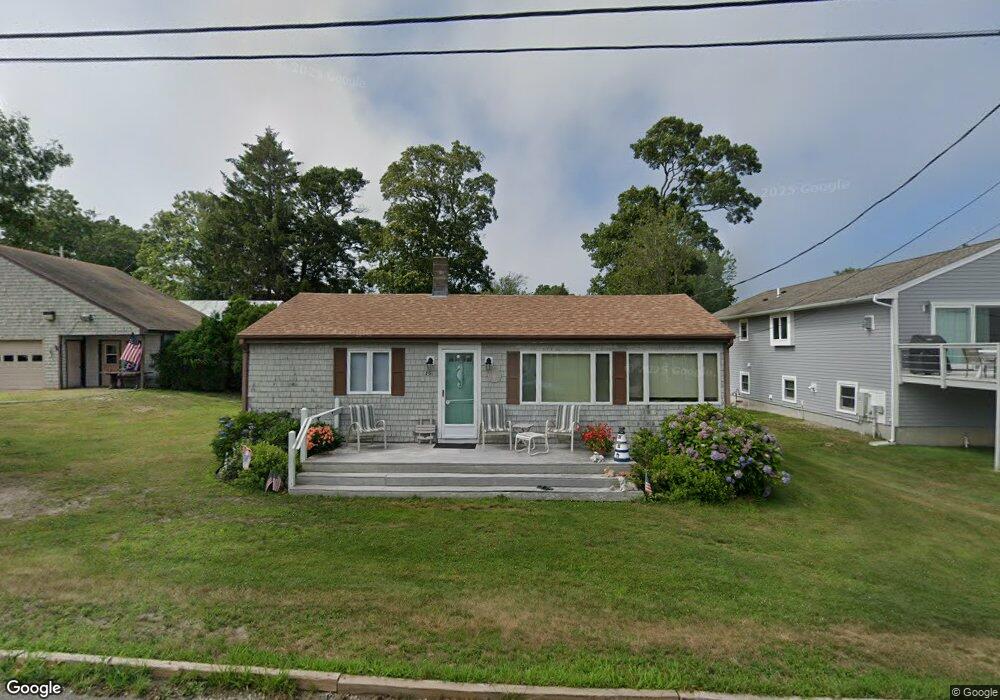 15 Grandview Ave, Mattapoisett, MA 02739 - photo 1