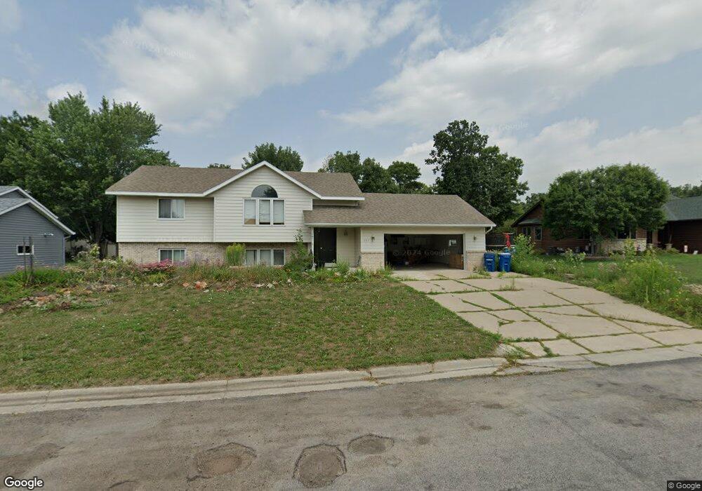 807 Wildflower Ln, Sauk Rapids, MN 56379 - photo 1