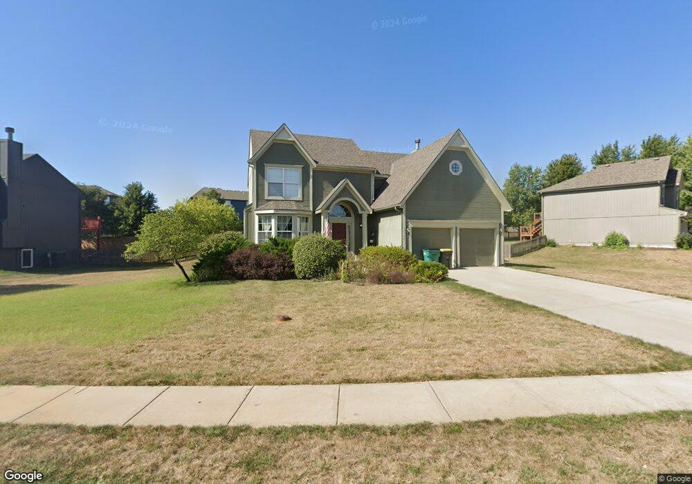 20790 S Skyview Ln, Spring Hill, KS 66083 - photo 1