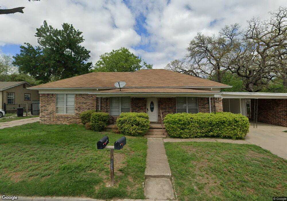 306 W Russell St, Weatherford, TX 76086 - photo 1