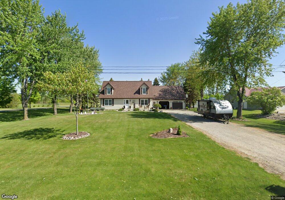 651 E Beaver Rd, Kawkawlin, MI 48631 - photo 1