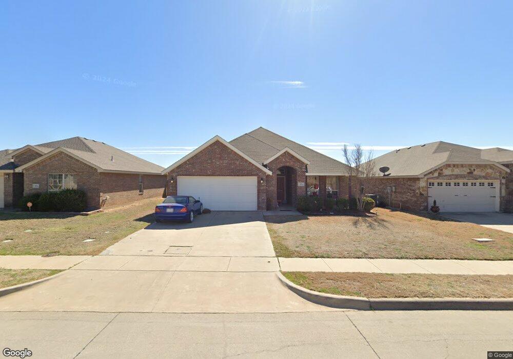 913 Jodie Dr, Weatherford, TX 76087 - photo 1