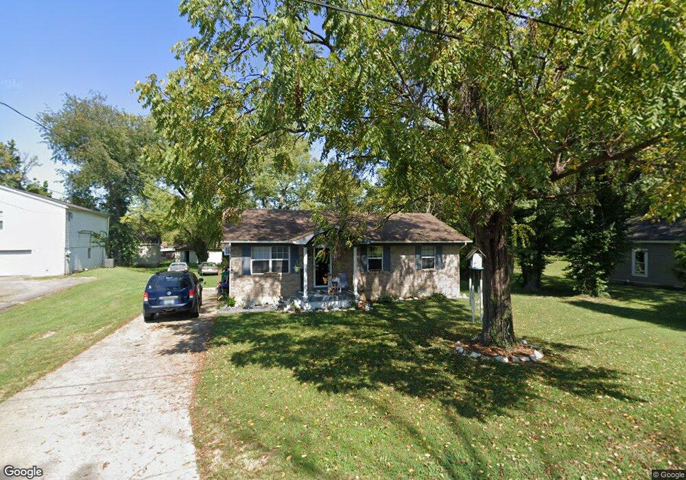 146 Maple St, Lebanon Junction, KY 40150 - photo 1