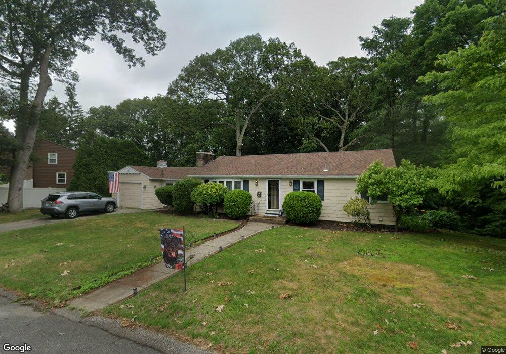 14 Fashion Dr, Warwick, RI 02886 - photo 1