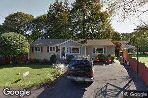 16 Plympton Cir, Waltham, MA 02451