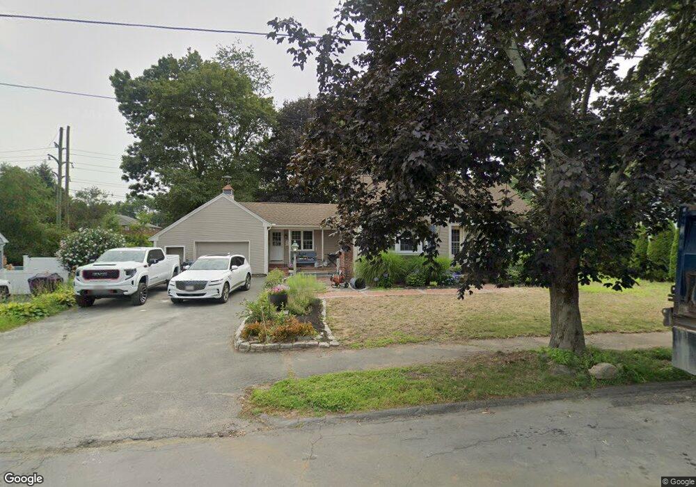 14 Roosevelt Ave, Danvers, MA 01923 - photo 1