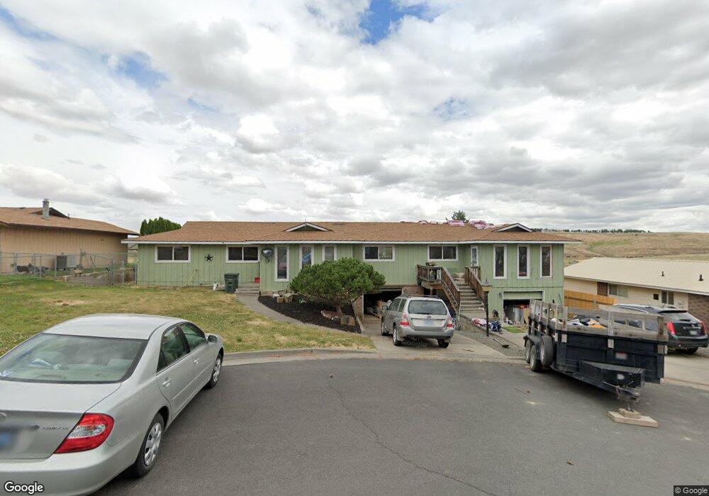 1207 Zeta Ct, Pendleton, OR 97801 - photo 1