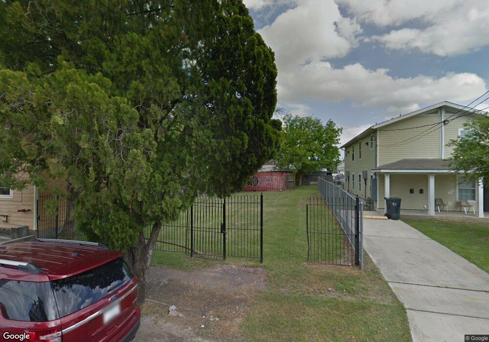 1118 N Rocheblave St, New Orleans, LA 70119 - photo 1