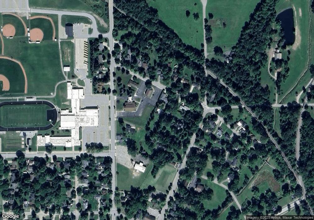 129 W Maple St, Vassar, MI 48768 - photo 1