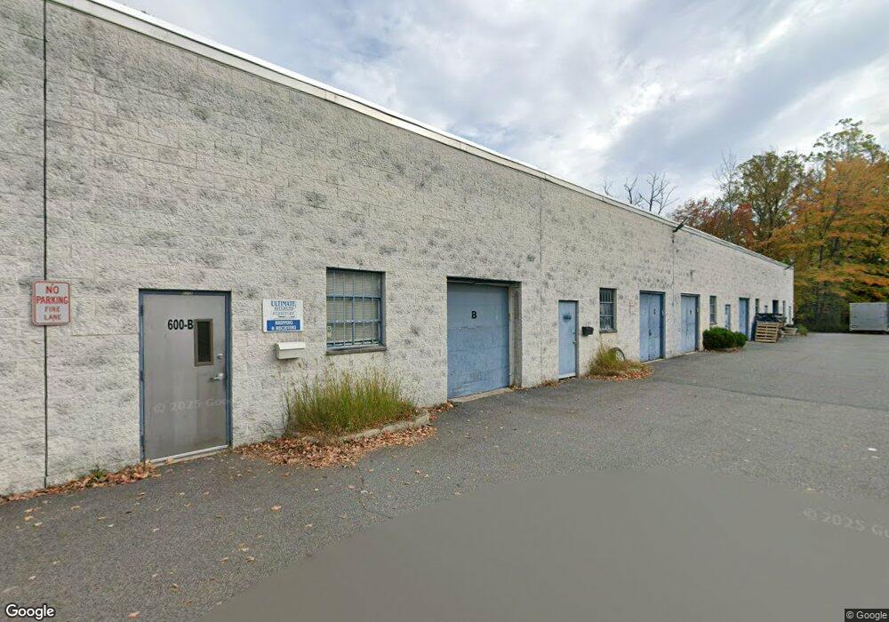 600 Chestnut Ridge Rd, Spring Valley, NY 10977 - photo 1