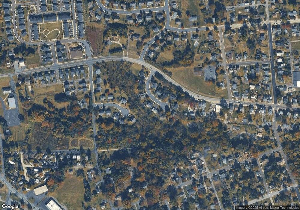 306 S Haverfield Dr, Spring City, PA 19475 - photo 1